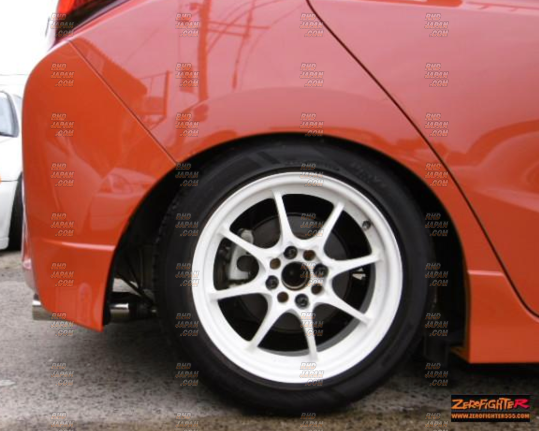 ゼロファイターリアピース GK5、GP5 ZERO FIGHTER ストレートマフラー(リアピース交換タイプ) のパーツ